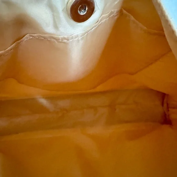 Ulta NWT Cream Woven Shoulder Bag - Picture 6 of 7